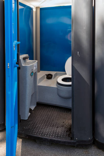 Portable Toilet Options We Offer in Clarence, IA