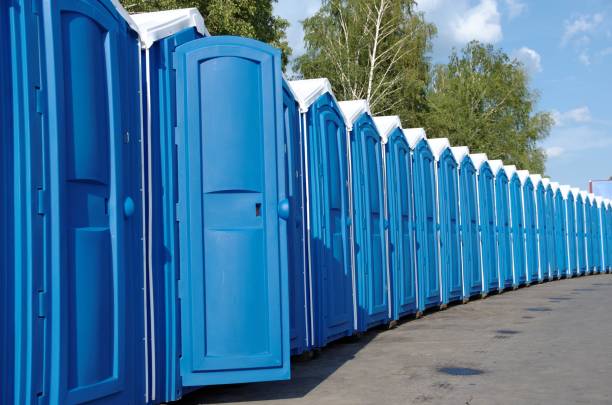 Best Portable toilet rental cost  in Clarence, IA